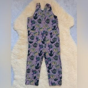 Kate Quinn Magical Teacups Overall